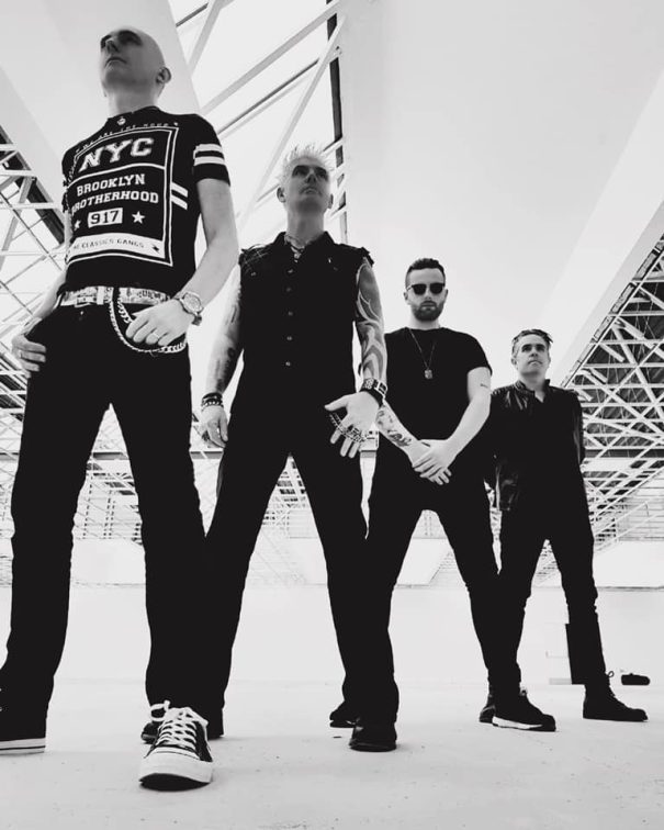 72956519_10156112457376377_1850079225998999552_n